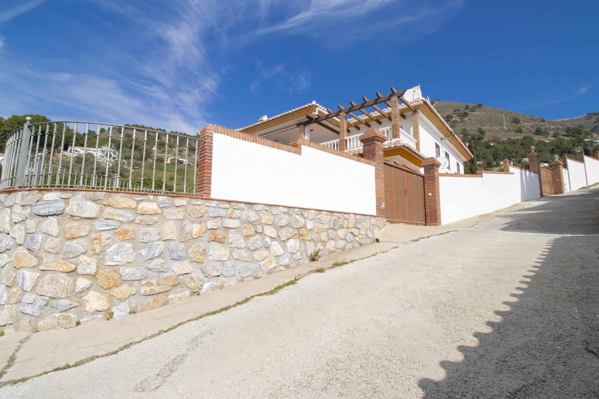 Cortijo Premium con Piscina, 3.500 m2 de Terreno Rústico y D - foto 6