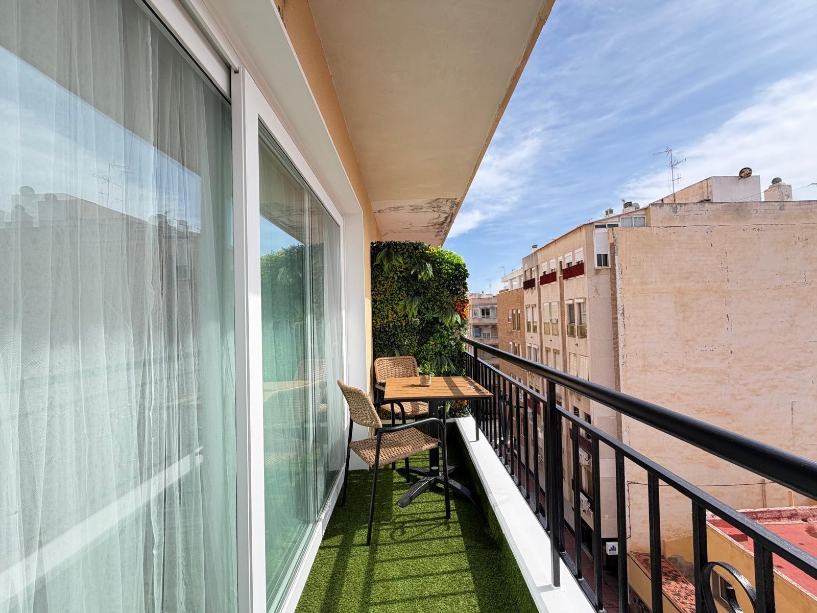 APARTAMENTO EN TORREVIEJA CON VISTAS AL MAR Y A 200 METROS D - foto 20