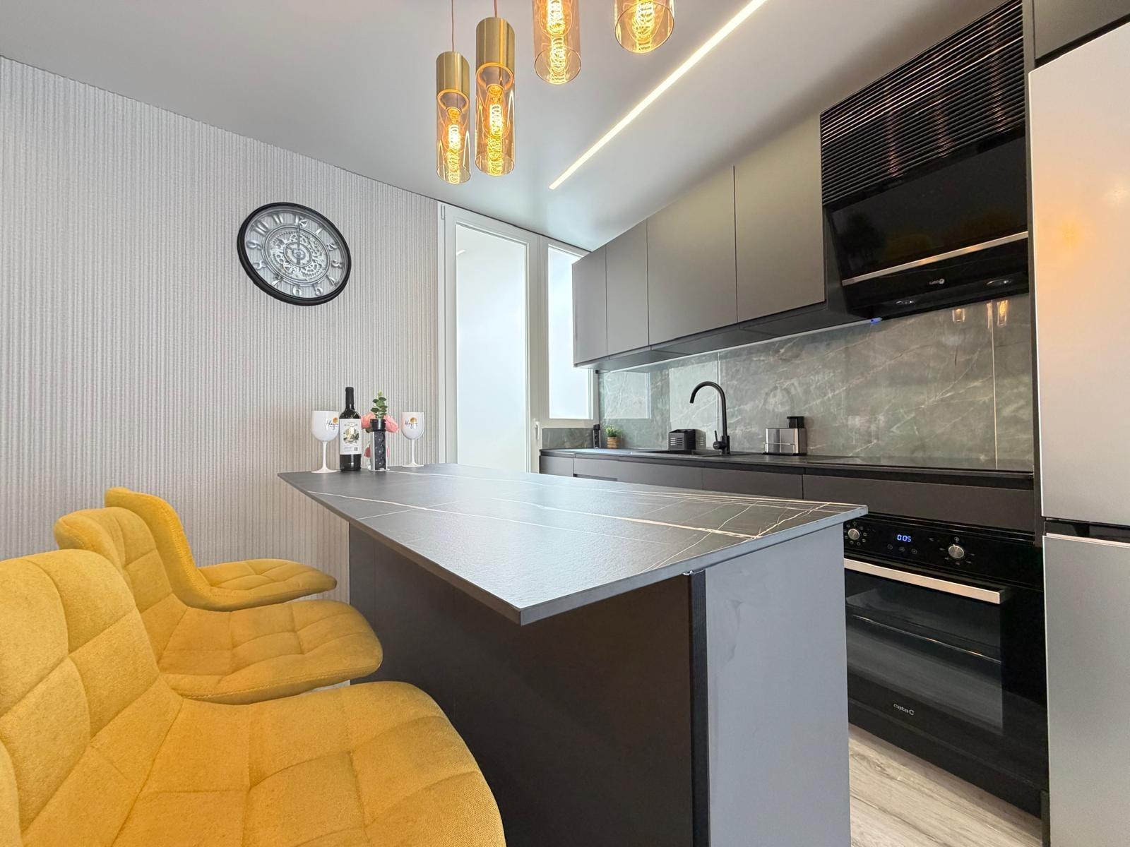 APARTAMENTO EN TORREVIEJA CON VISTAS AL MAR Y A 200 METROS D - foto 27