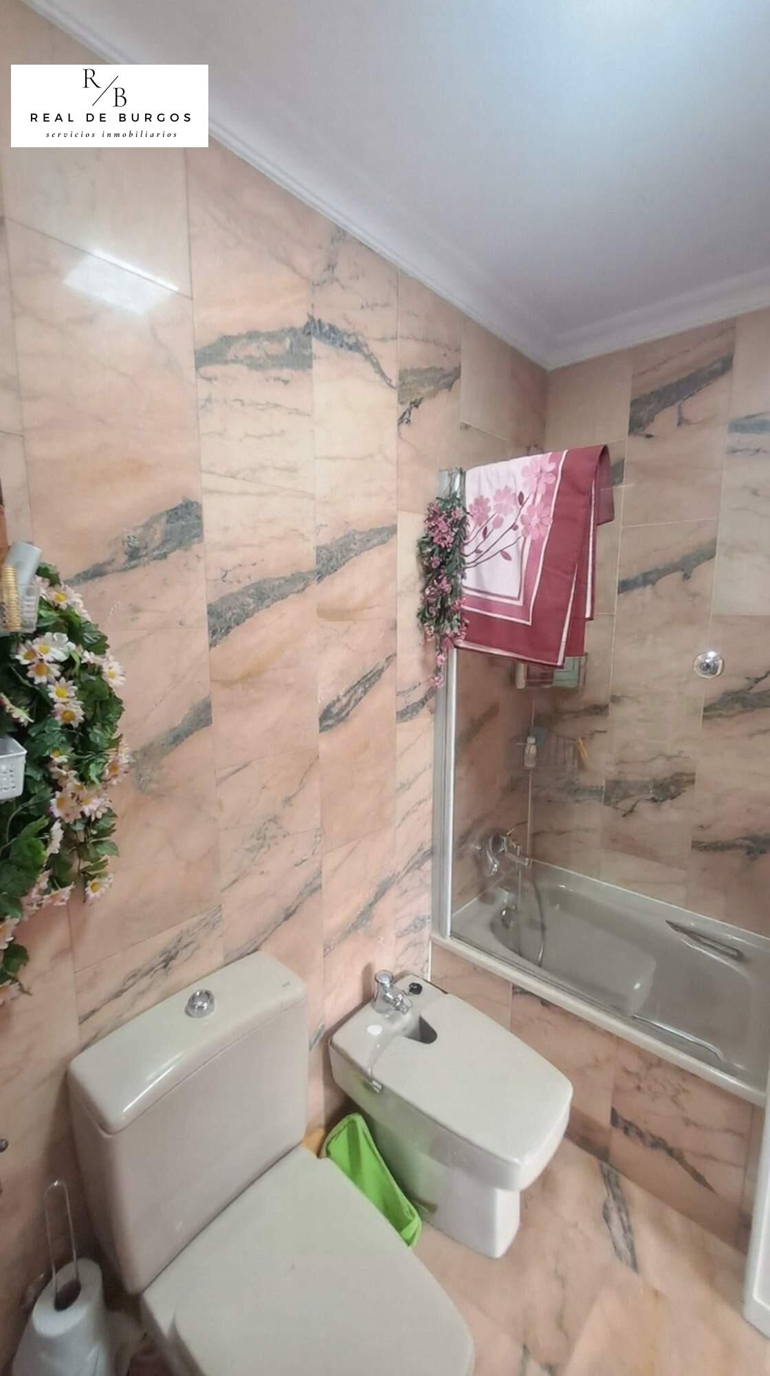 Venta de chalet adosado en Covaresa - foto 32