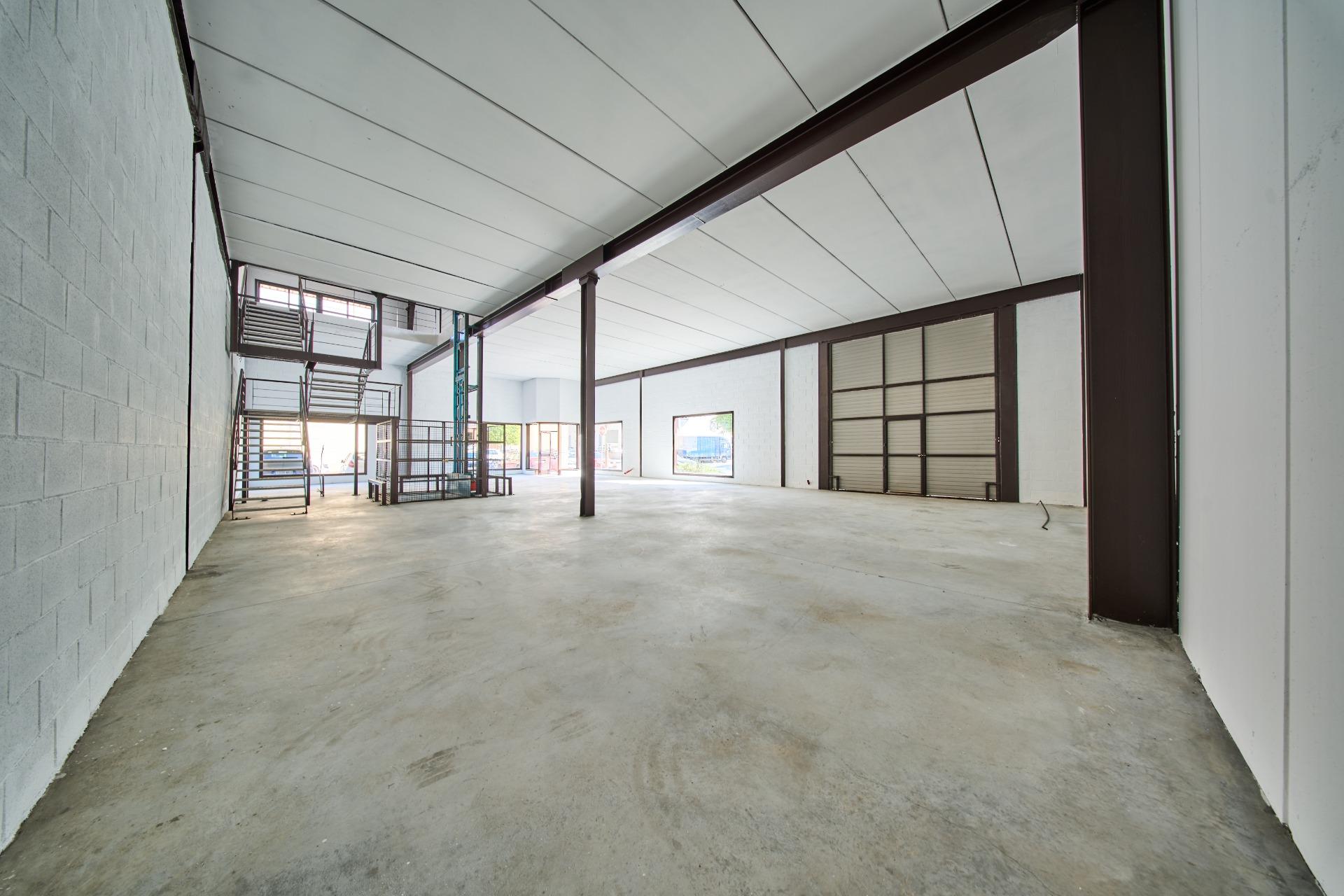 NAVE EN VENTA EN POLIGONO JUNCARIL - foto 10