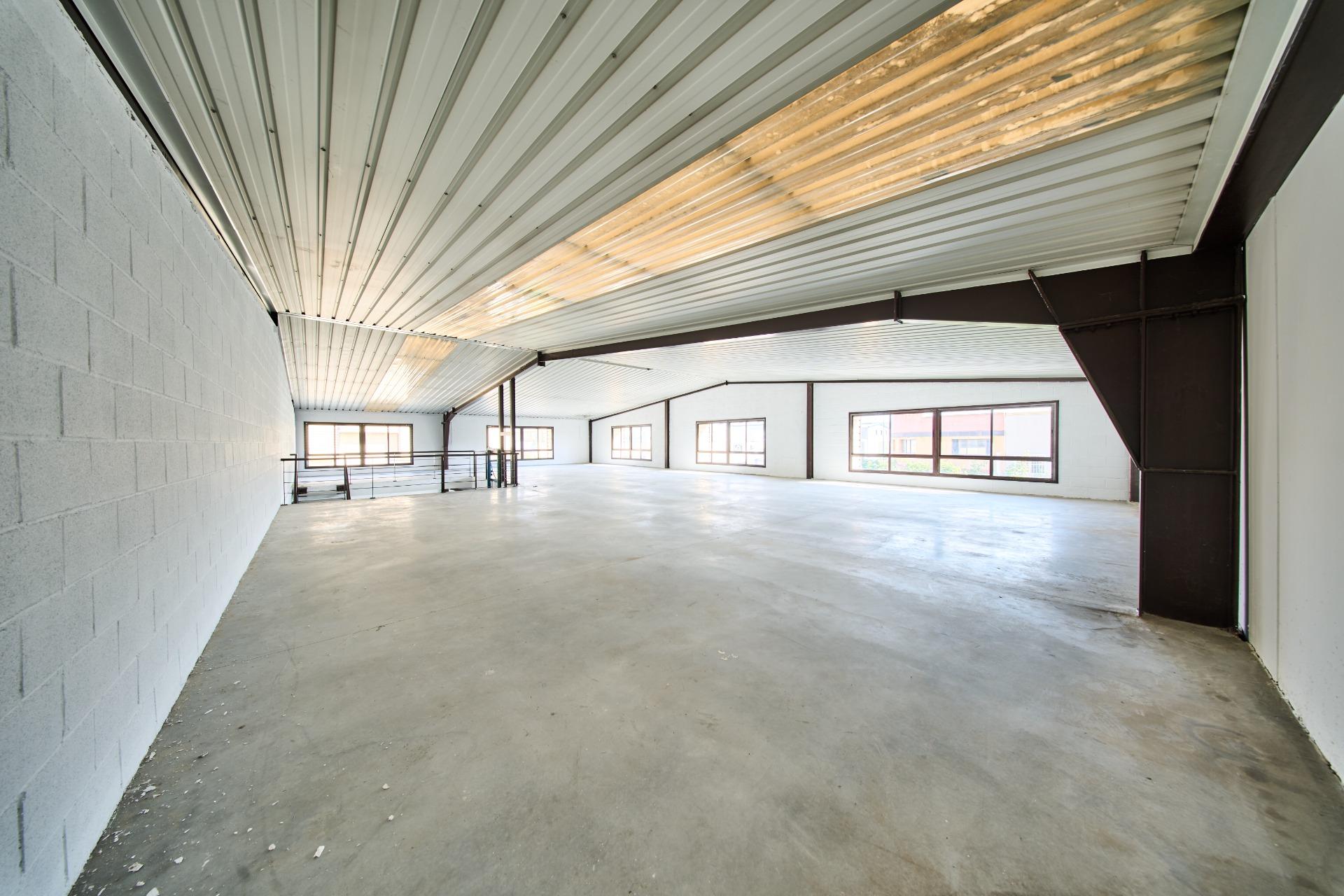 NAVE EN VENTA EN POLIGONO JUNCARIL - foto 18