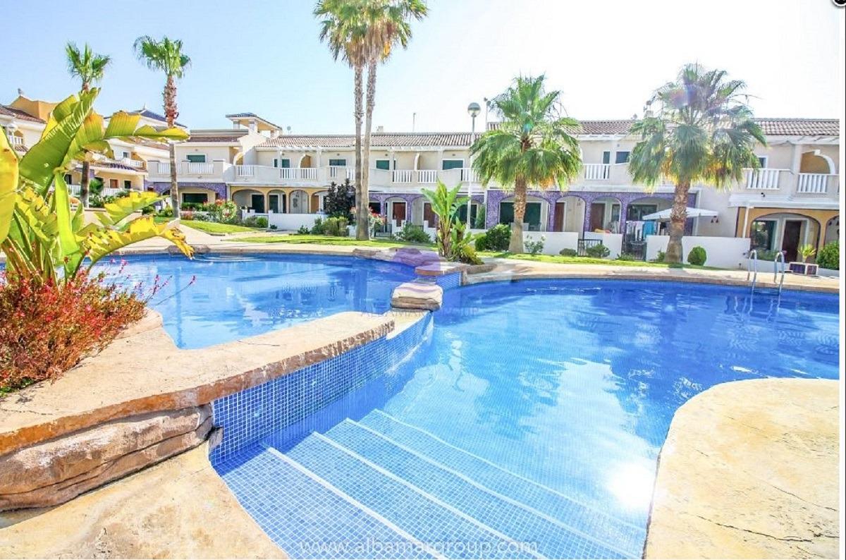 Apartamento en Albamar con 2 dormitorios y jardin - foto 15