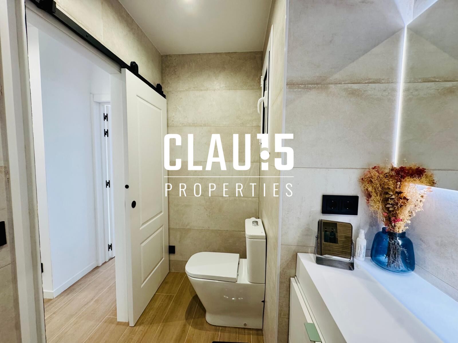 Piso en venta totalmente reformado en primera línea de mar e - foto 15