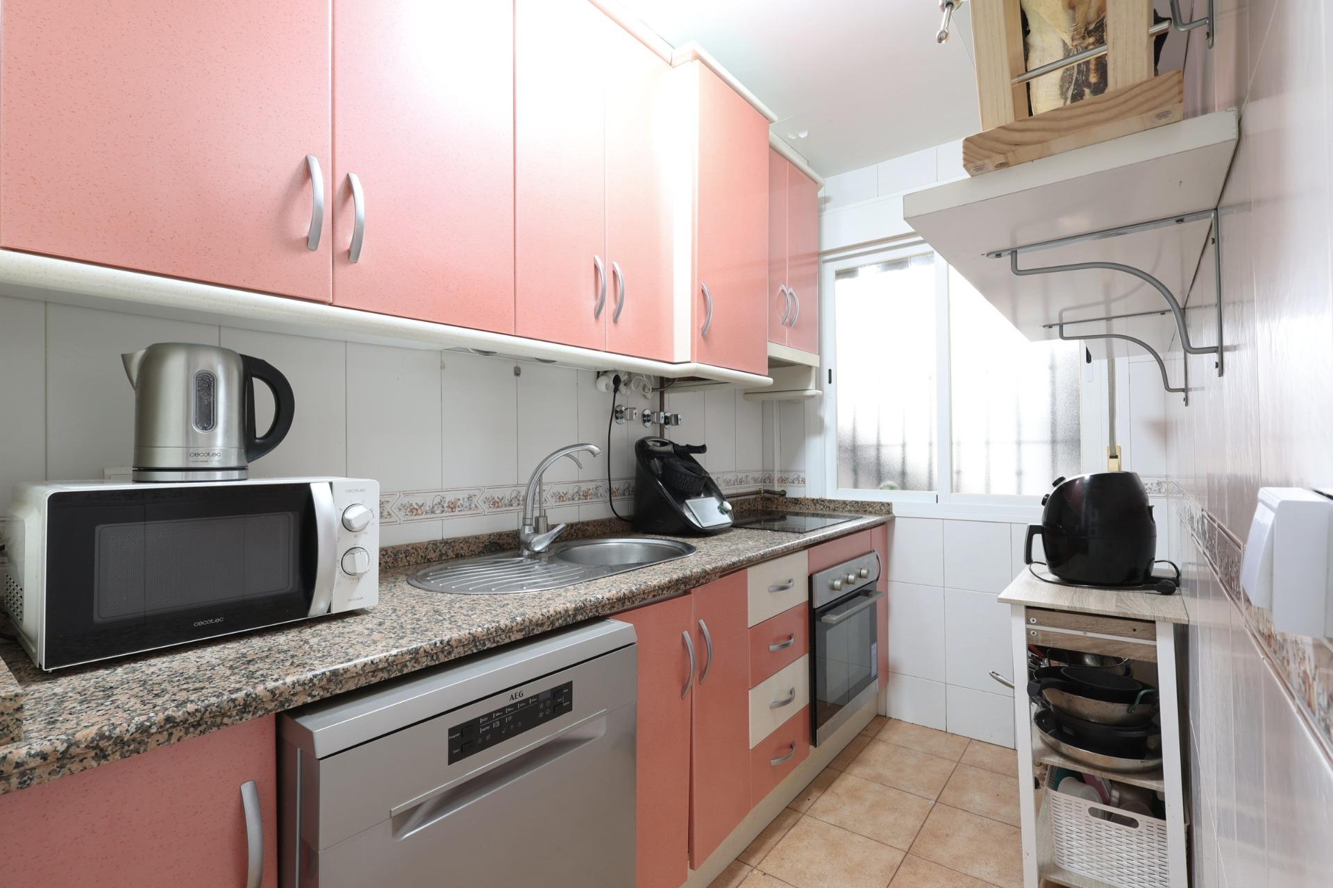 Maravilloso piso en Cullar Vega - foto 2