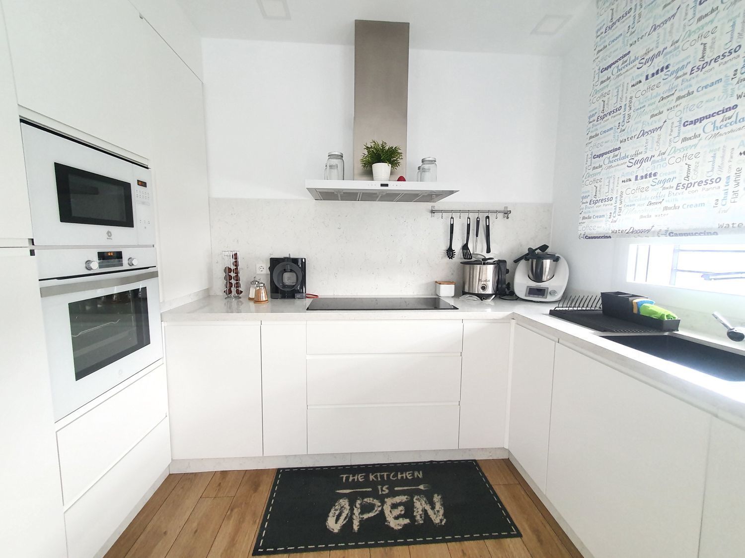 PRECIOSA CASA CON PISCINA - foto 3