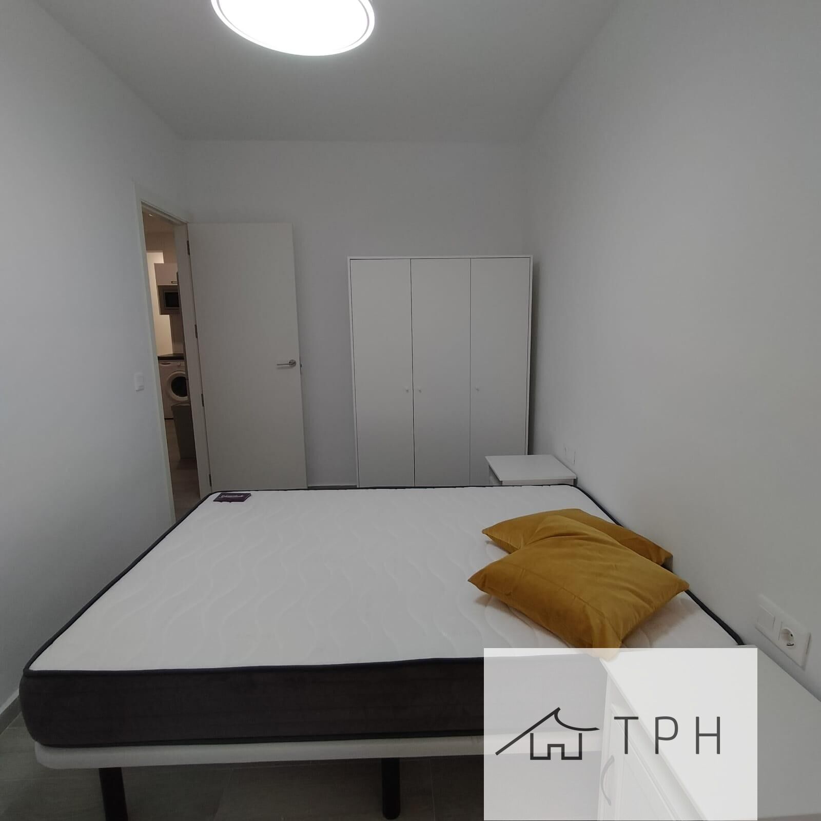 Alquiler de habitación en Avd. de la Estación - foto 4