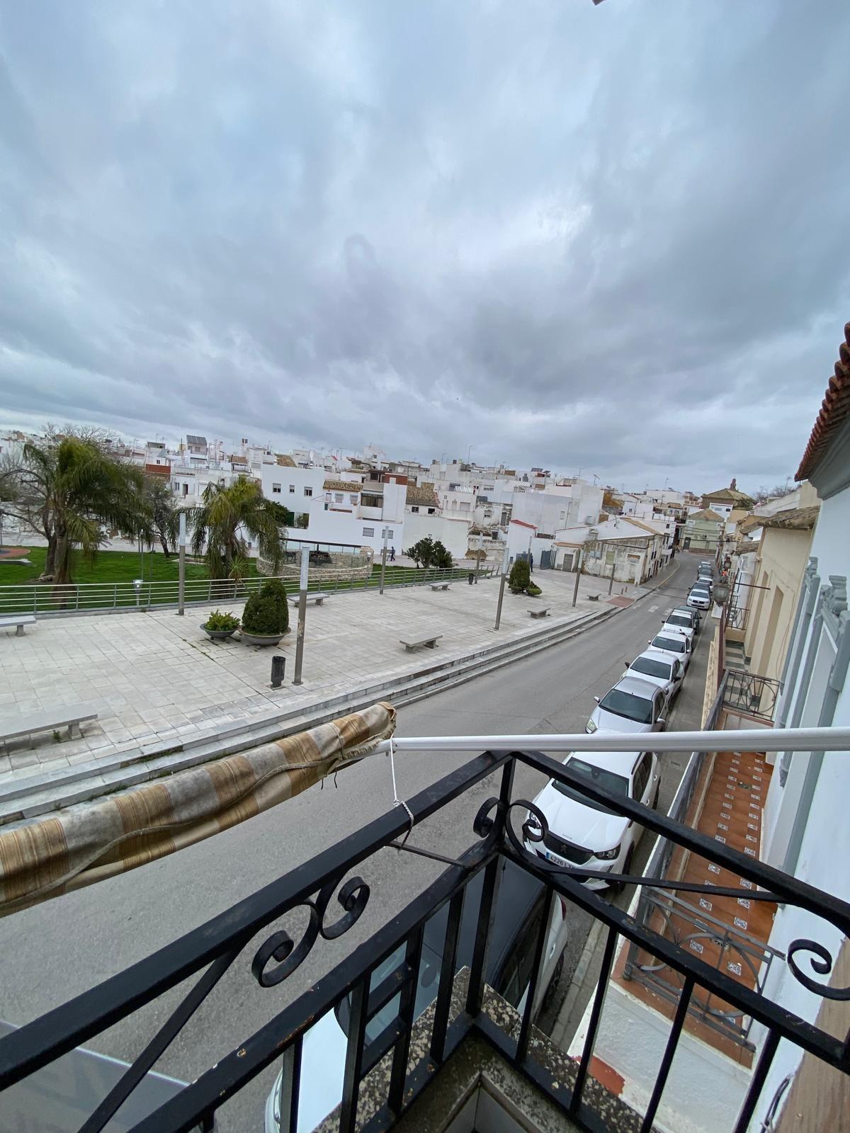 Amplia Casa de Dos Plantas con Patio y Azotea  en calle San  - foto 21