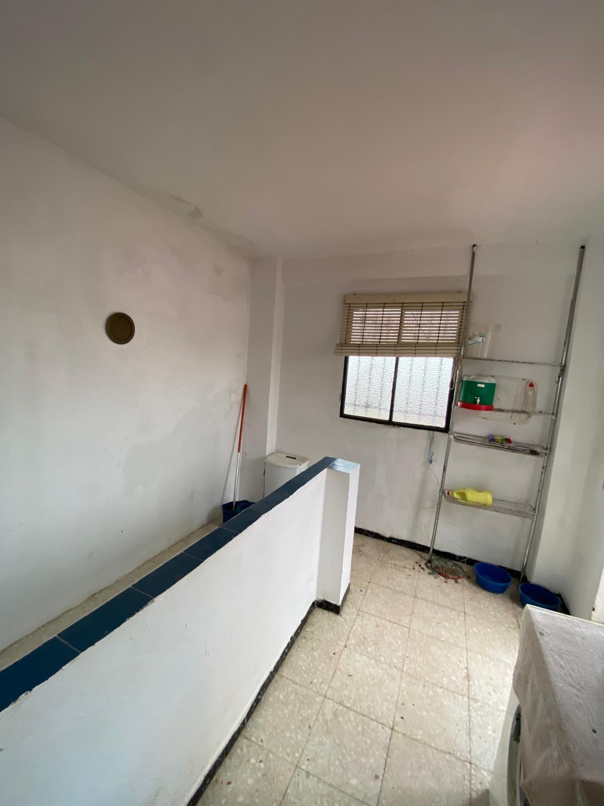 Amplia Casa de Dos Plantas con Patio y Azotea  en calle San  - foto 48