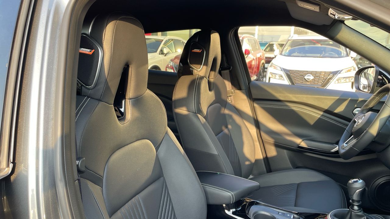 Nissan Juke 1.0 DIG-T 84KW TEKNA 114 5P - foto 28