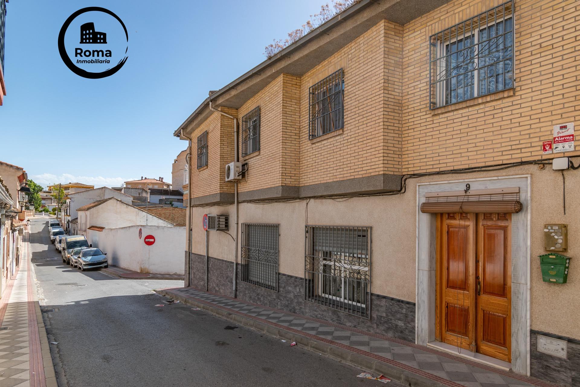 Gran Casa en Esquina en Atarfe – 4 Dormitorios, Piscina, Gar - foto 8