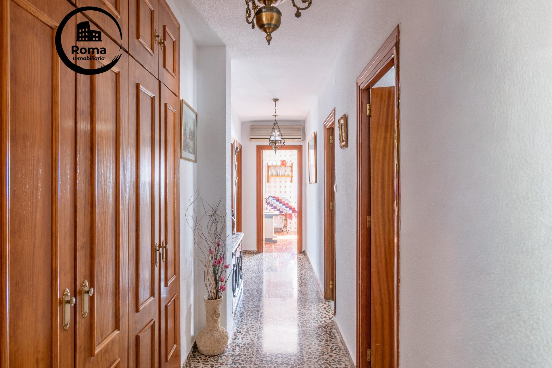 Gran Casa en Esquina en Atarfe – 4 Dormitorios, Piscina, Gar - foto 20