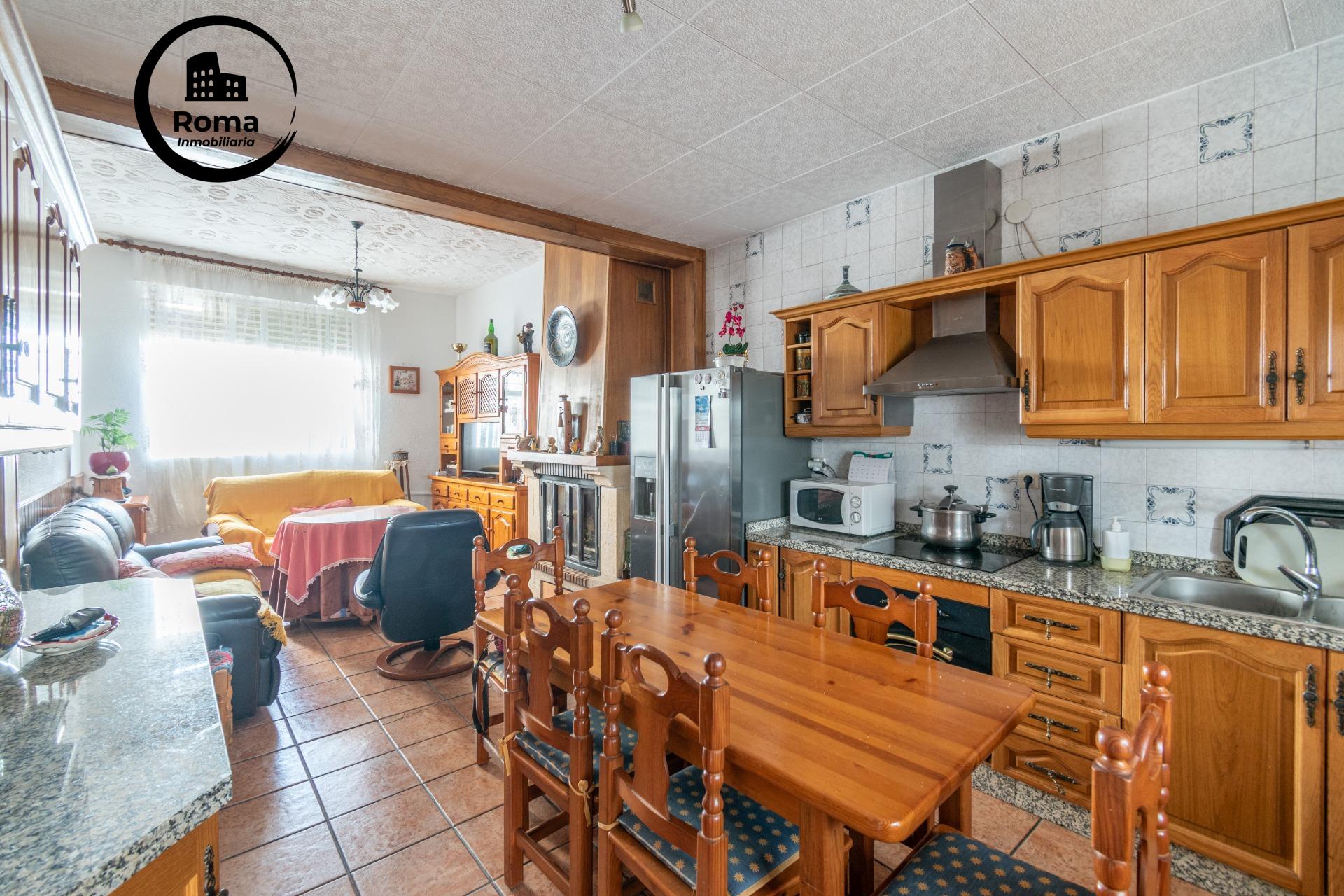 Gran Casa en Esquina en Atarfe – 4 Dormitorios, Piscina, Gar - foto 49