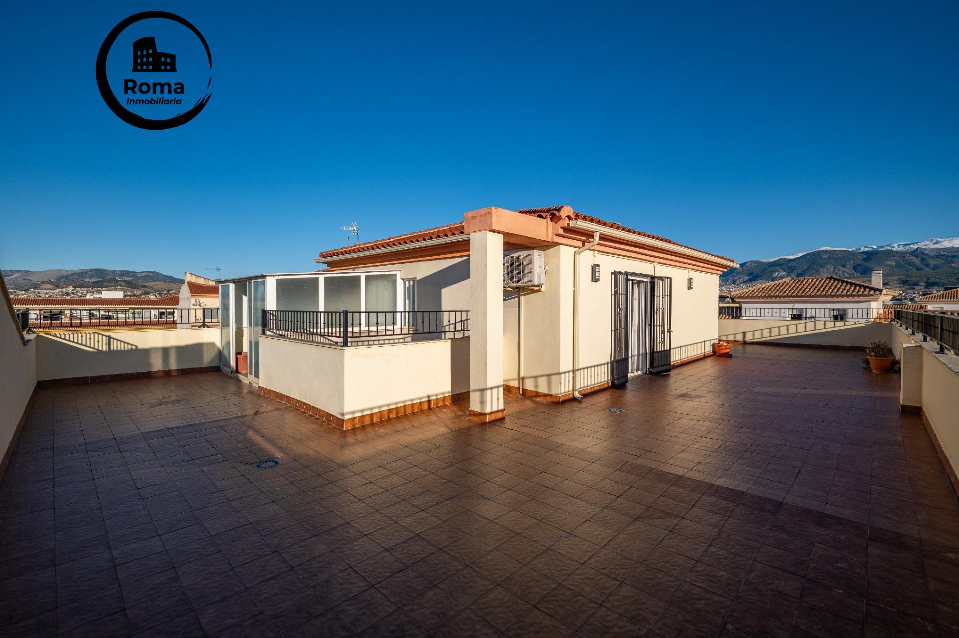 Ático en Armilla con Amplia Terraza y Vistas a Sierra Nevada - foto 2