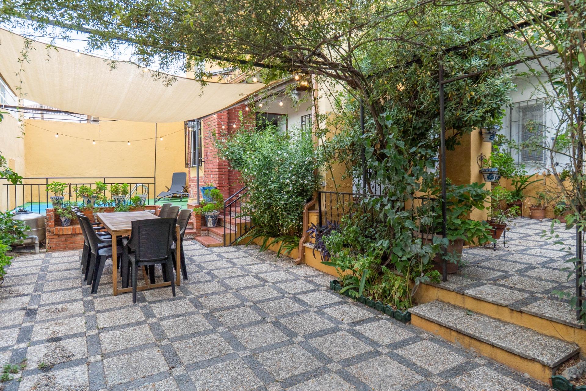 Chalet con Piscina en los Rebites a pocos metros de Granada  - foto 5