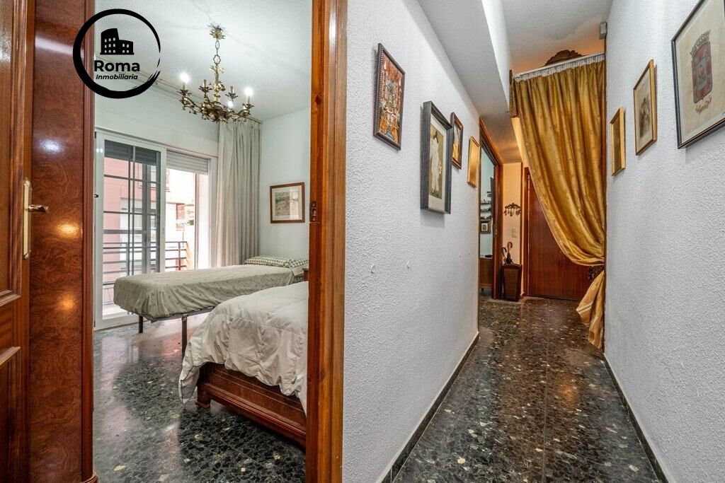 Pisazo en venta en calle Obispo Hurtado - foto 17