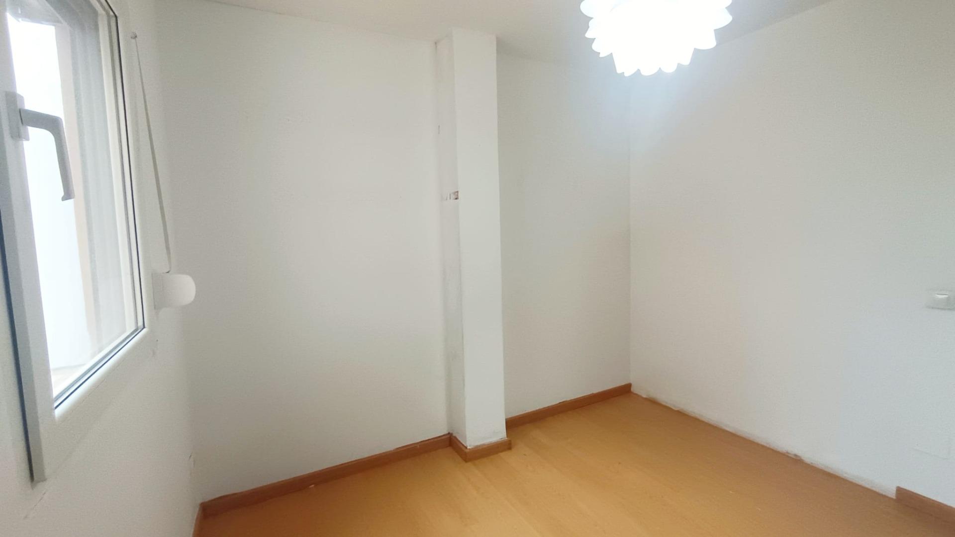 Gran piso de 3 dormitorios con vistas y mucha luz junto a la - foto 39