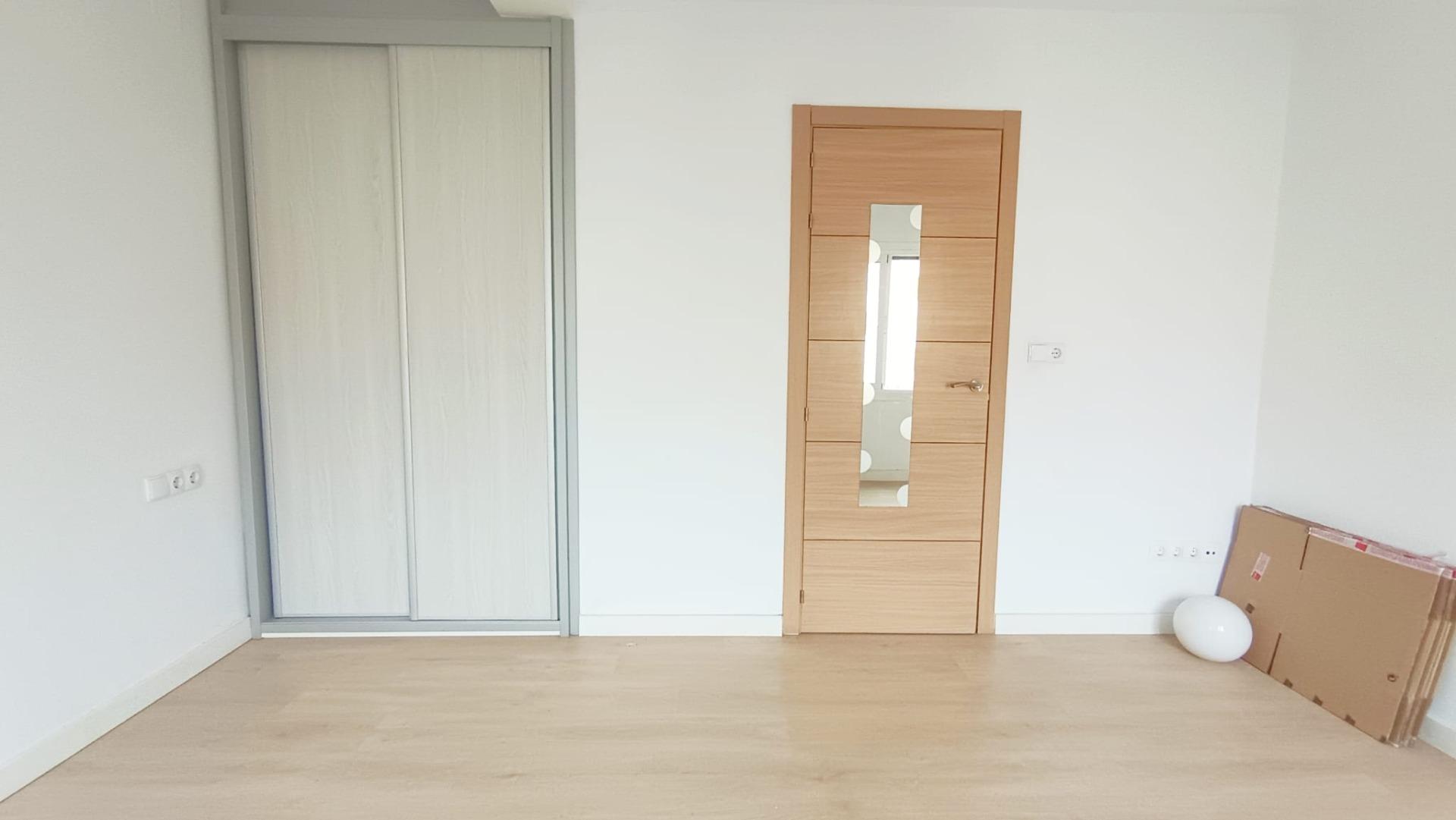 Oportunidad en Palma: piso reformado y amueblado con balcón  - foto 36