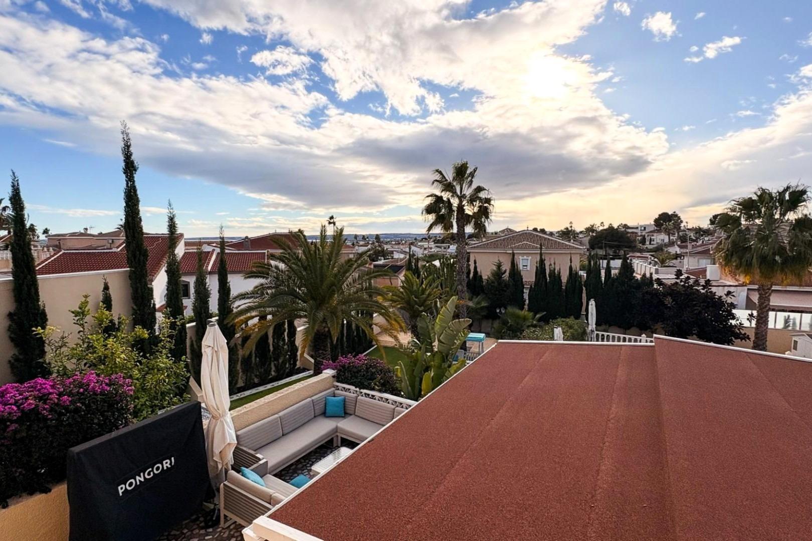 Maravillosa villa reformada (aprox. 170 m2 + terrazas) en un - foto 21