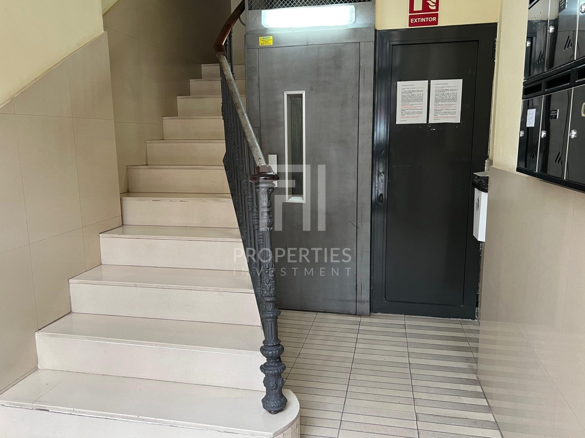 GRAN VIA  COMTE D’URGELL LUMINOSOS PISO A REFORMAR EN UBICAC - foto 18