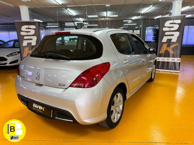 PEUGEOT 308 1.6 SPORT HDI 90Cv. - foto 6