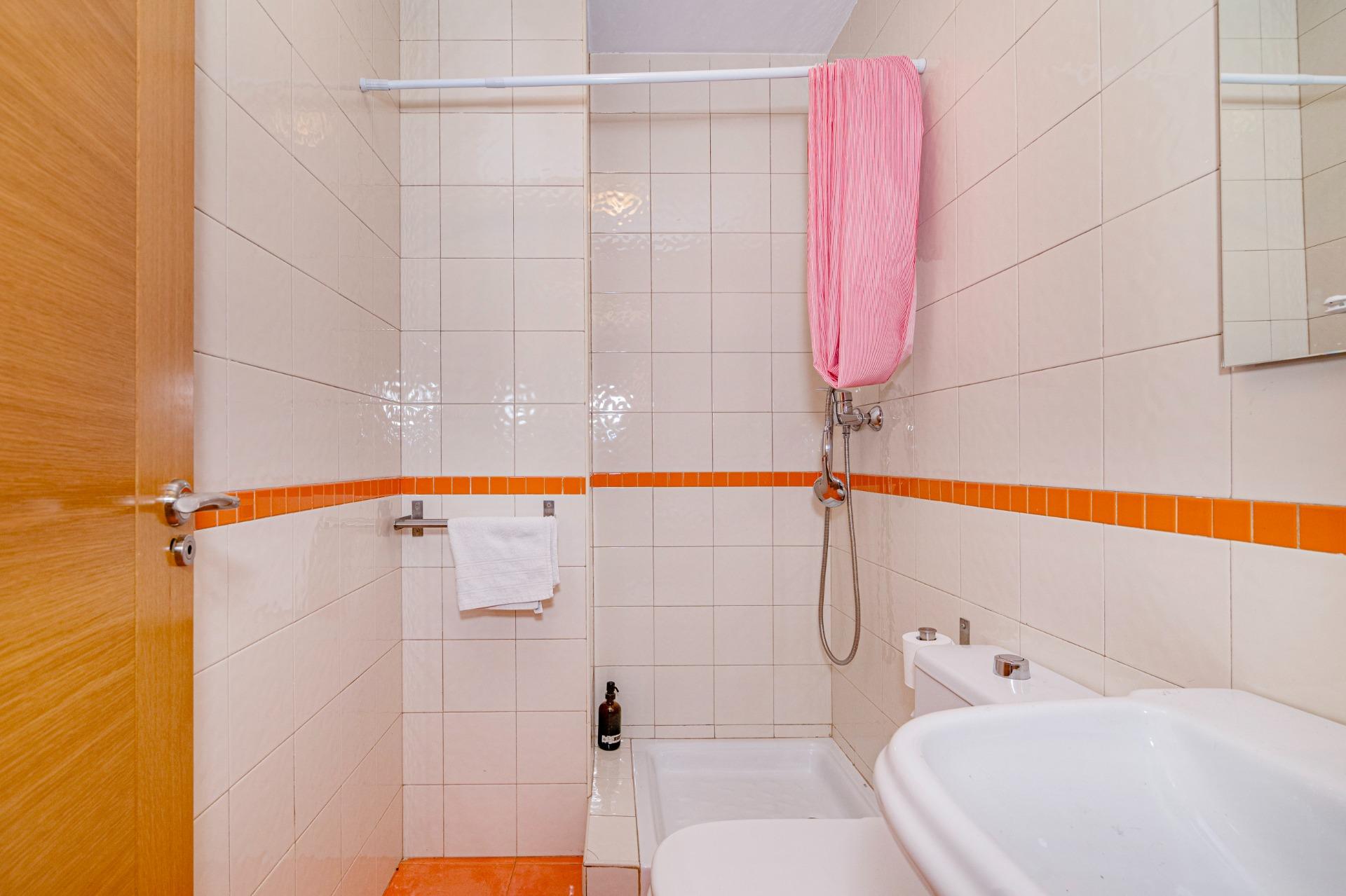 PRECIOSO DUPLEX JUNTO AL HOSPITAL REAL - foto 13