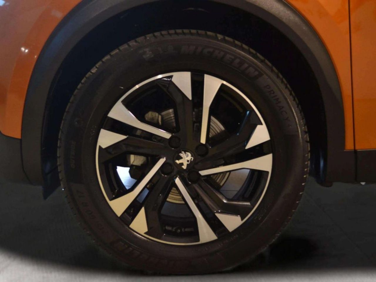 Peugeot 2008 GT Puretech 130 S&S BVM6 - foto 33