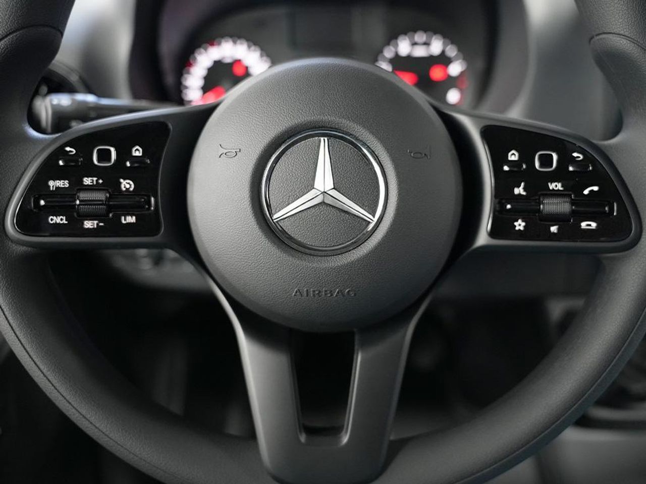 Mercedes Sprinter 2.0 CDI 150CV Furgon Largo - foto 7