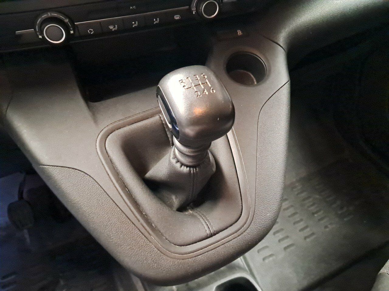 Toyota Proace City Proace City Van Larga 1.5D GX Plus 100 - foto 12