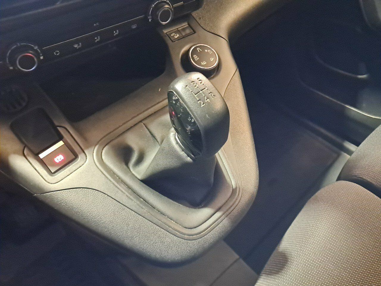 Peugeot Partner Grip L1 1.5 HDi 100CV BVM5 - foto 12