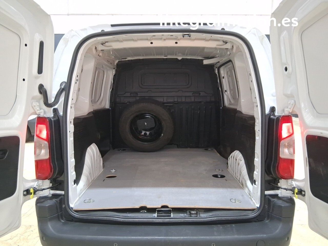 Peugeot Partner 4x4 Premium Long 600kg Furgón derivado de tu - foto 6