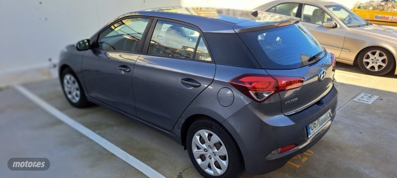 Hyundai i20 - foto 2