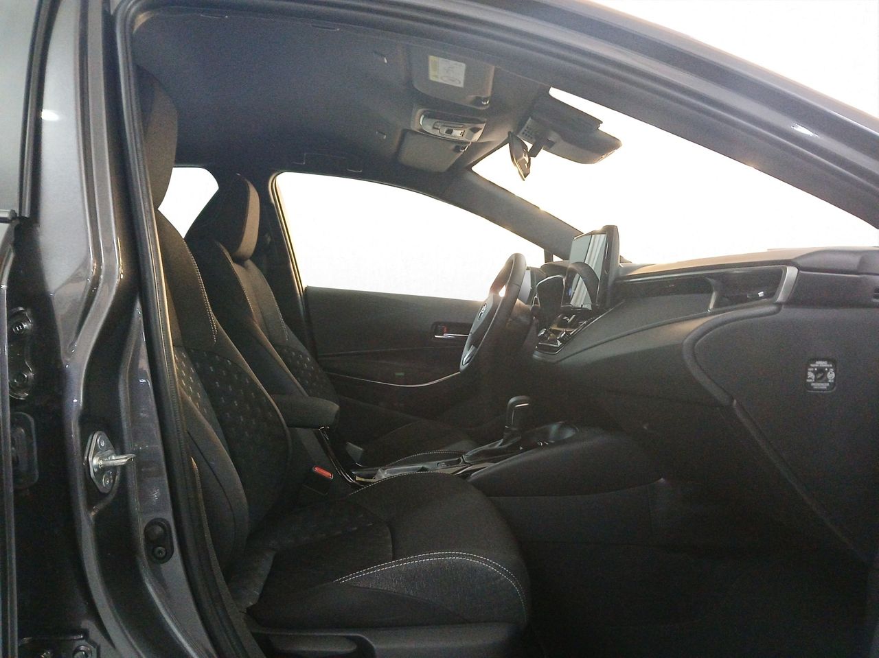 Toyota Corolla 1.8 HEV ACTIVE PLUS E-CVT 5P - foto 5