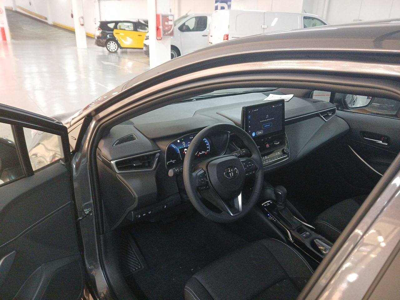 Toyota Corolla 1.8 HEV ACTIVE PLUS E-CVT 5P - foto 28