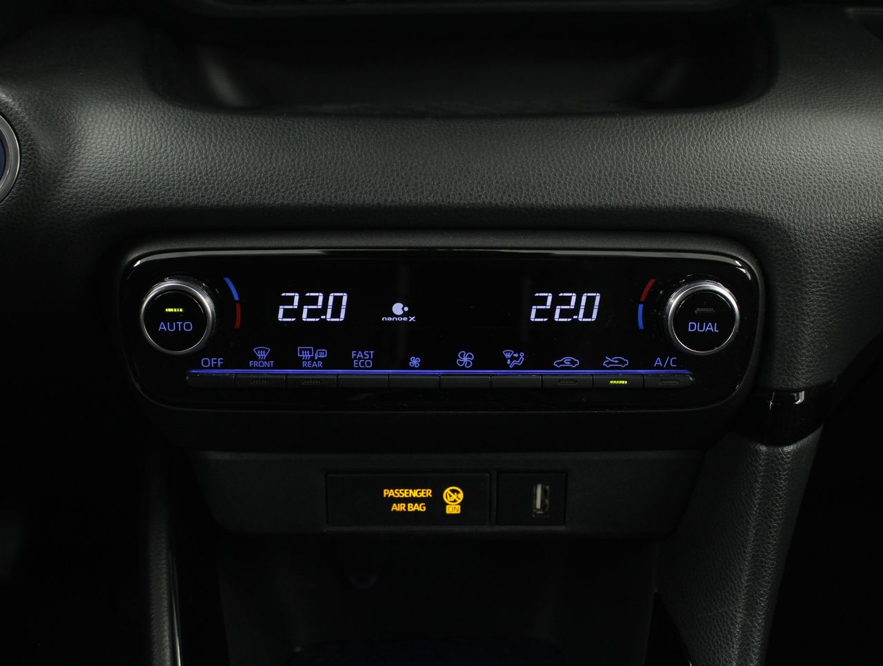 Toyota Yaris 1.5 VVT-I HYBRID STYLE 5P - foto 11