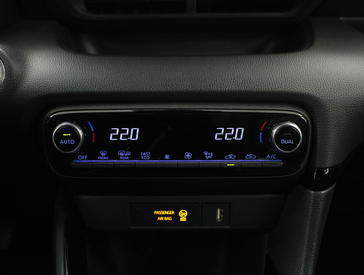 Toyota Yaris 1.5 VVT-I HYBRID STYLE 5P - foto 11