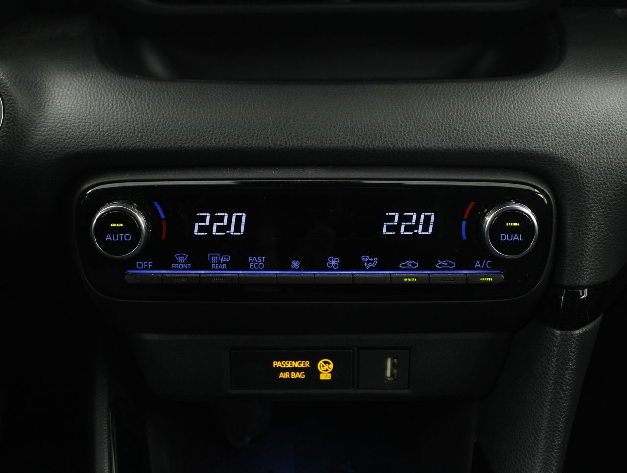 Toyota Yaris 1.5 VVT-I HYBRID STYLE PLUS 5P - foto 11