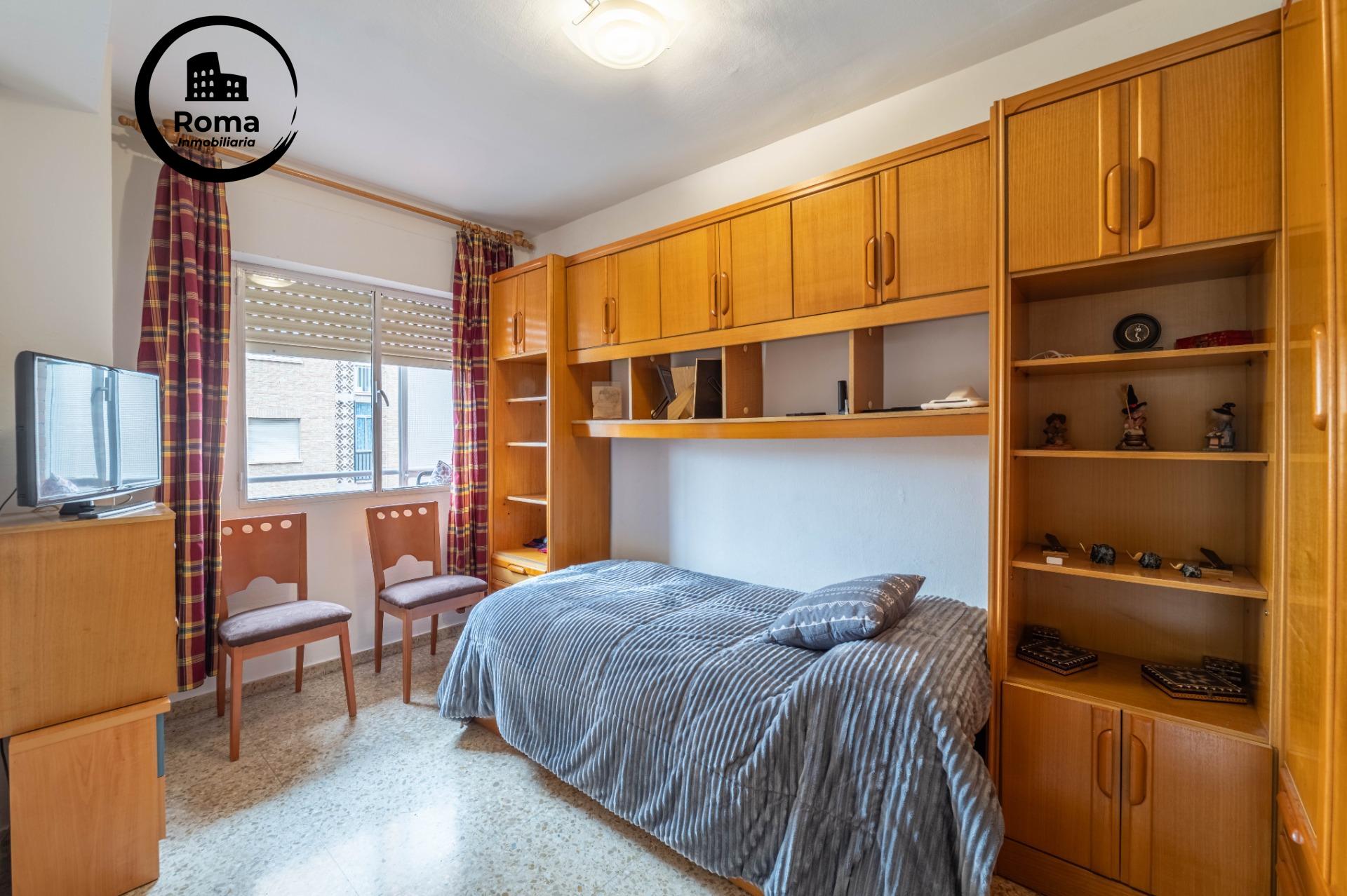 Luminoso piso exterior con terraza junto a Avenida de Dílar  - foto 35