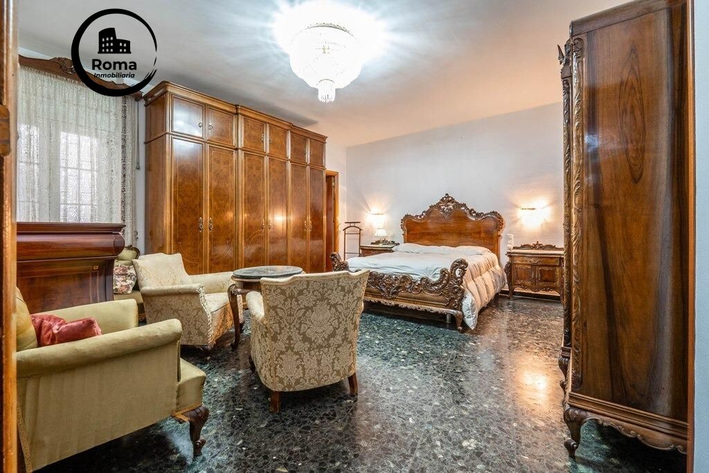 Pisazo en venta en calle Obispo Hurtado - foto 3