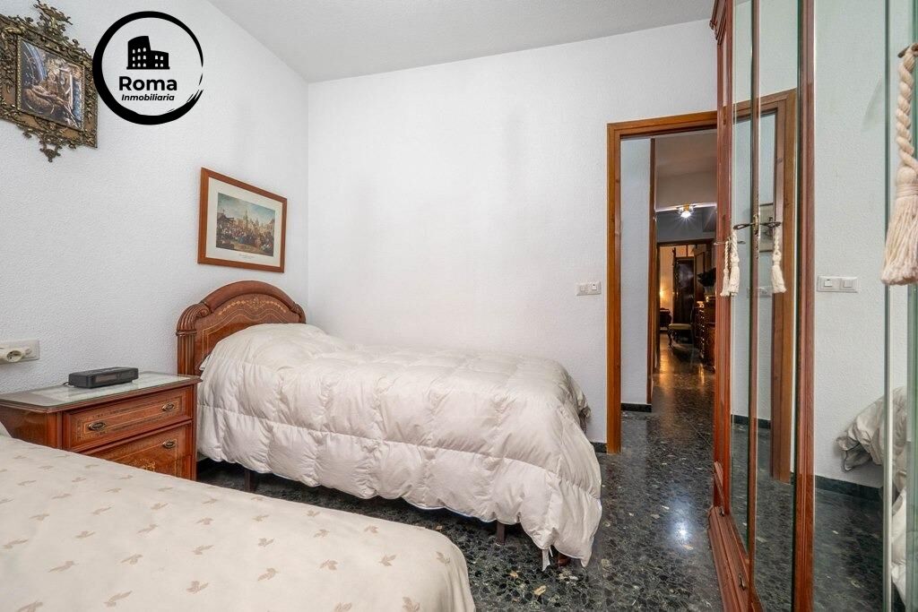 Pisazo en venta en calle Obispo Hurtado - foto 20