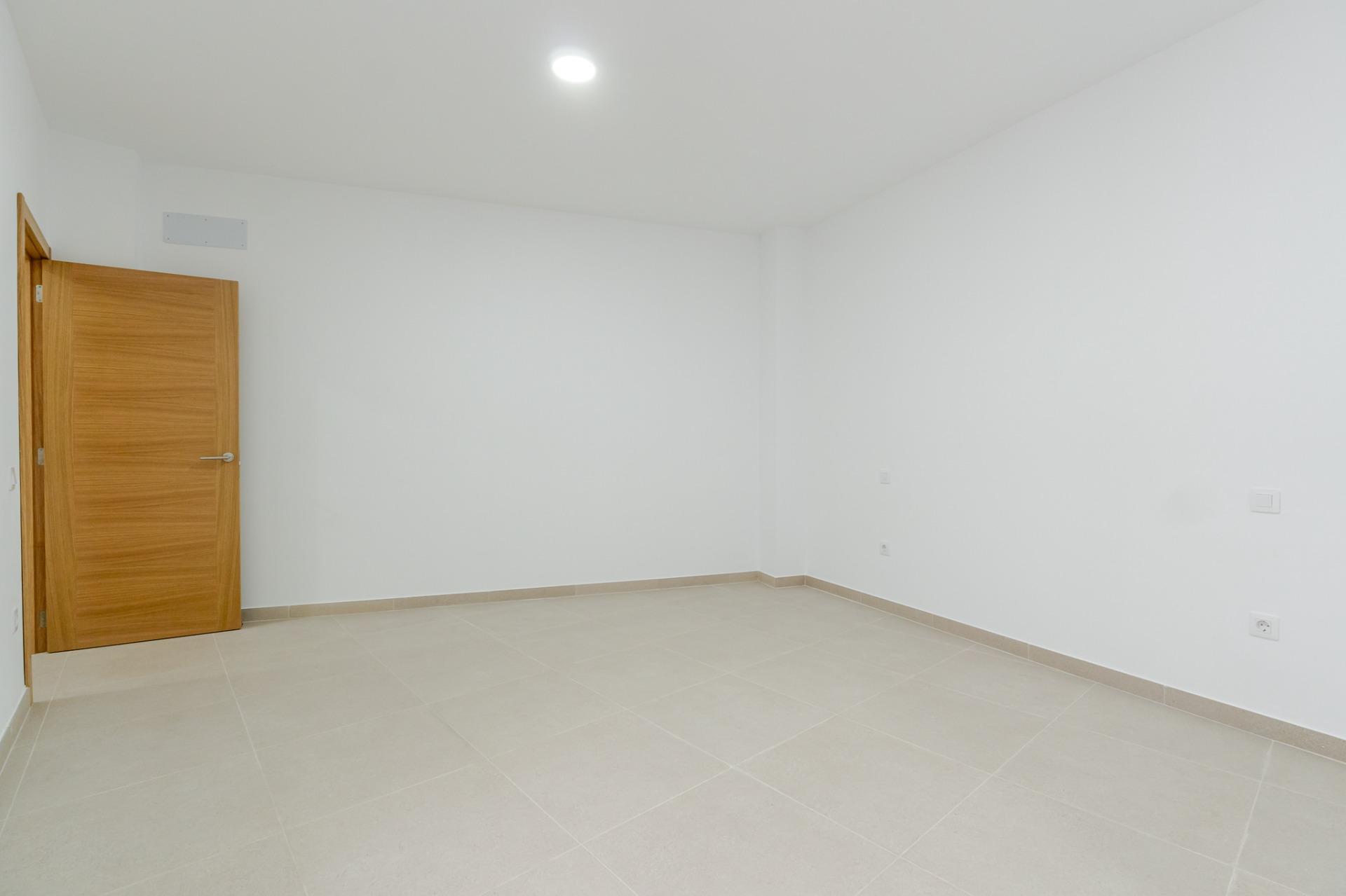 Piso reformado a estrenar en Carretería – Moya - foto 20