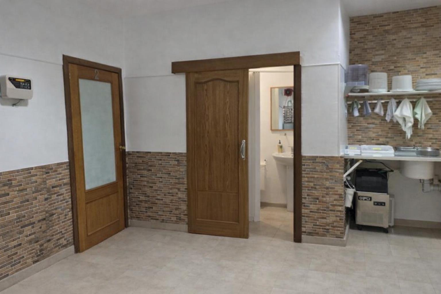 Local comercial en venta en Rafal vell – 164 m2,  con salida - foto 4