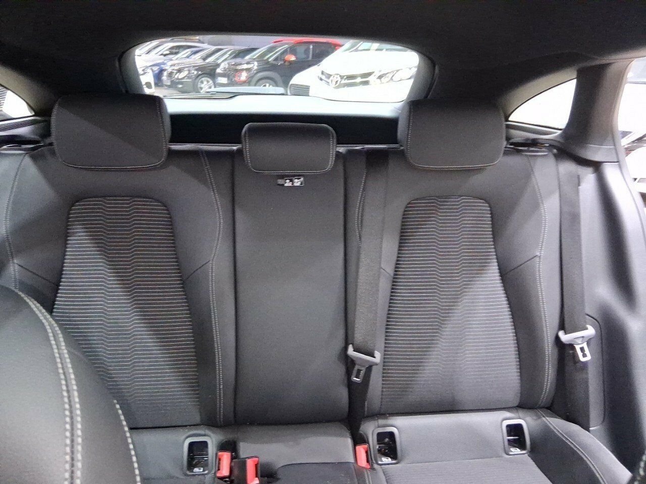 Mercedes CLA CLA 200 D DCT 4MATIC Shooting Brake - foto 20