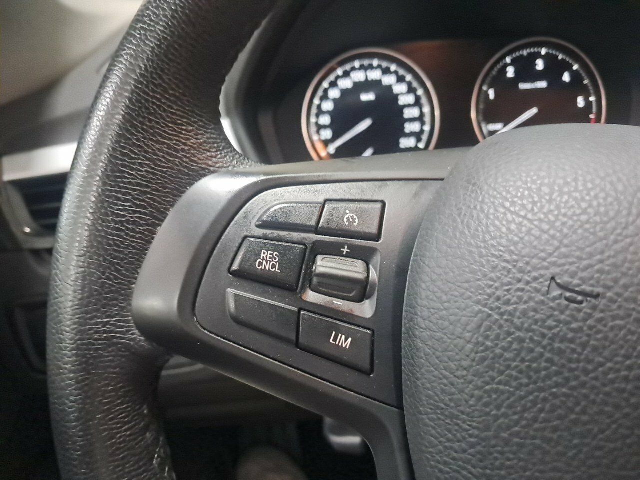 BMW X1 sDrive16d - foto 12