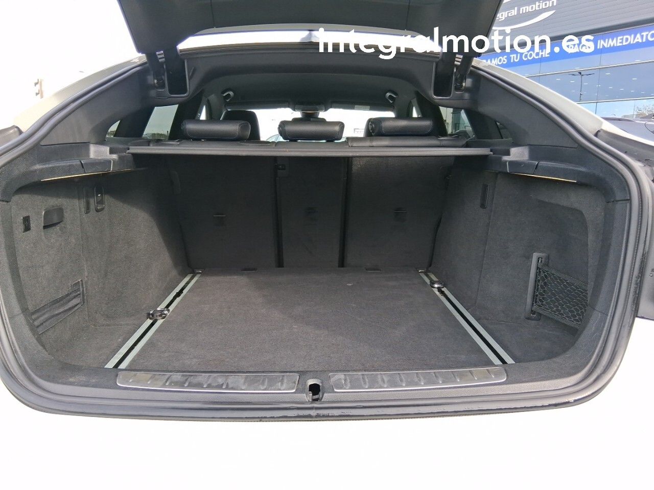 BMW Serie 3 318d - foto 30