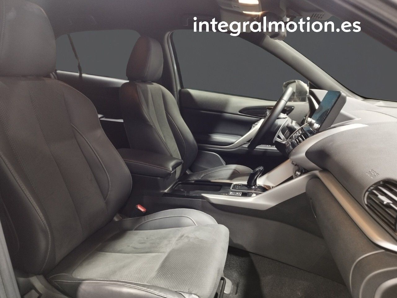 Mitsubishi Eclipse Cross PHEV Kaiteki 4WD - foto 9