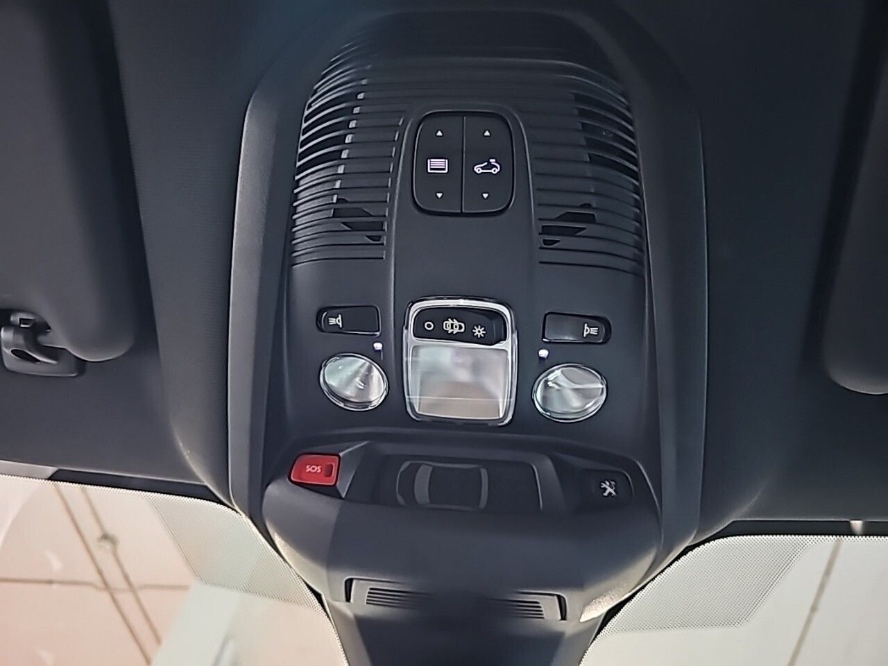 Peugeot 5008 GT-Line BlueHDi 96kW (130CV) S&S EAT8 - foto 19