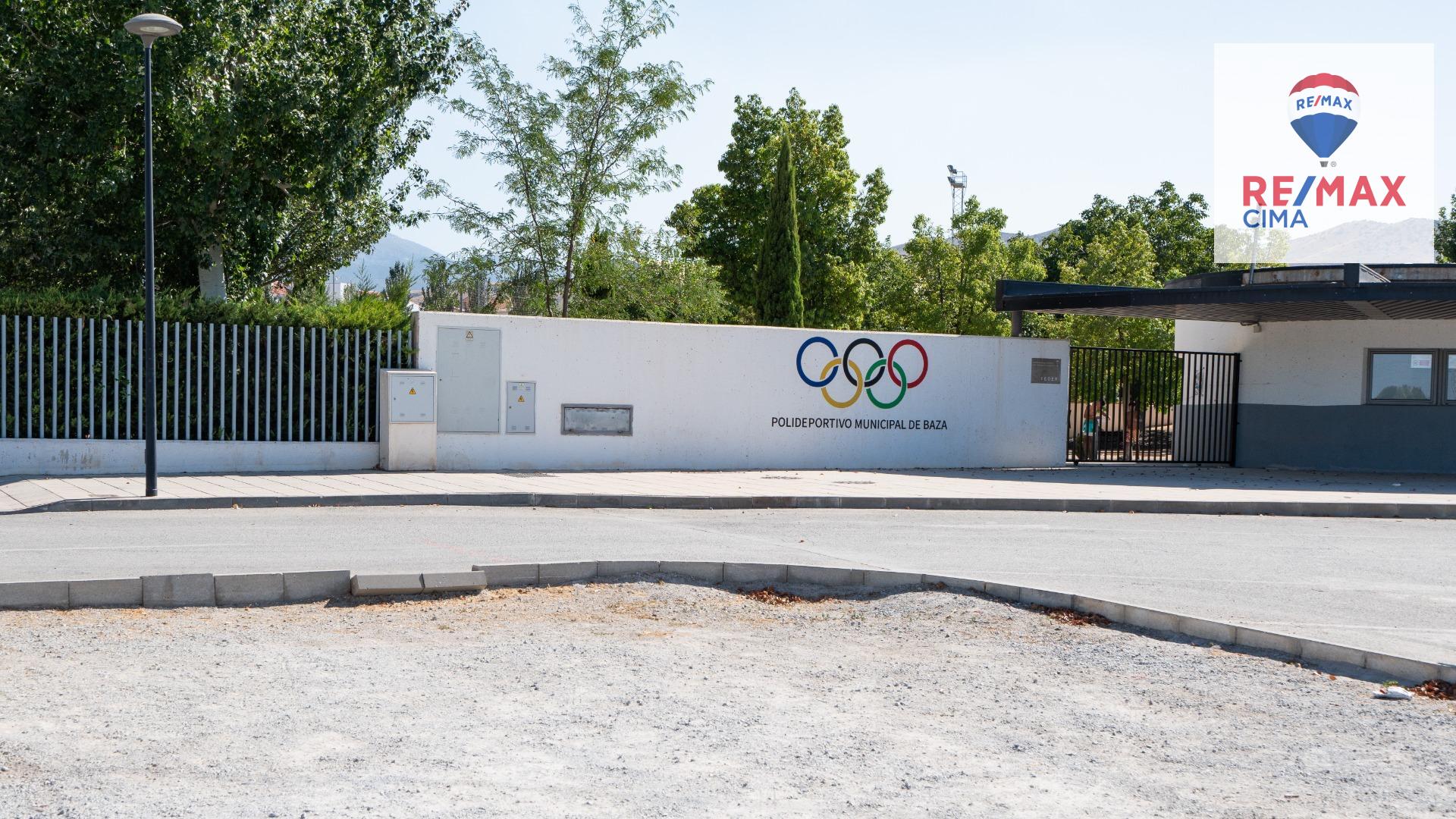 PARCELA FRENTE PISCINA MUNICIPAL , BAZA - foto 4