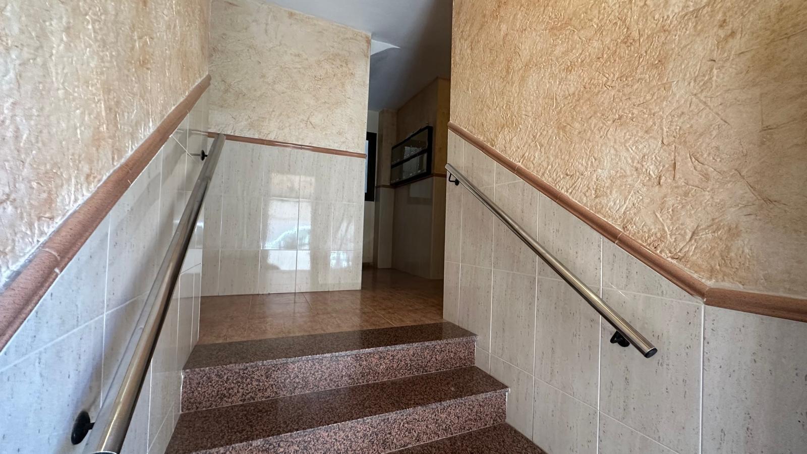 APARTAMENTO DE 3 HAB Y 1 BAÑO CON TERRAZA EN TORREVIEJA A 30 - foto 36