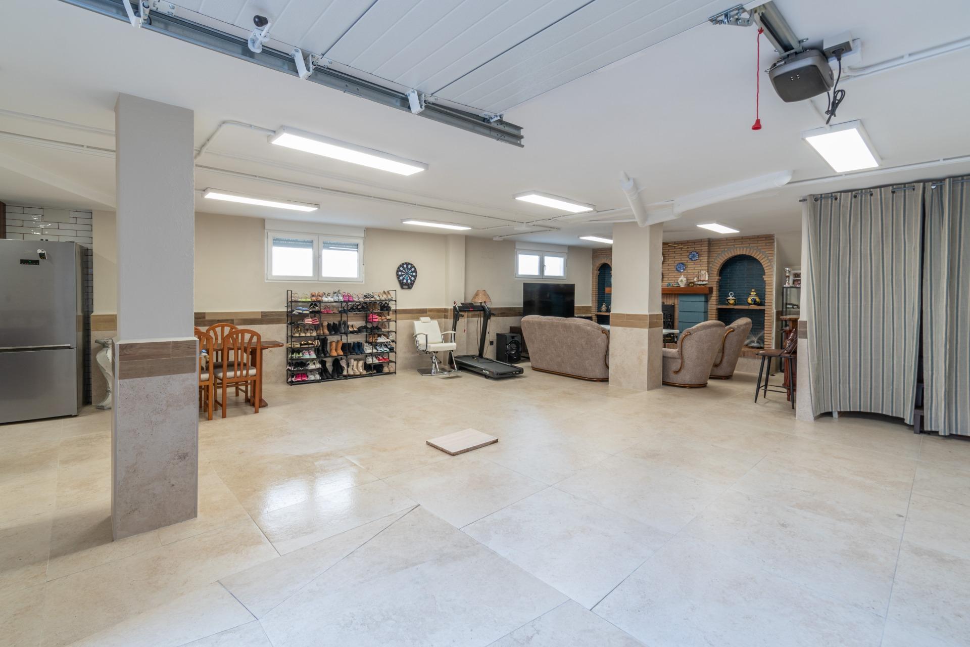 ESPECTACULAR CASA EN VENTA EN PELIGROS - foto 25